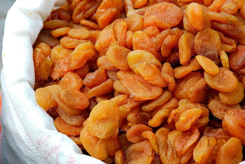 Apricots (Prunus armeniaca) dried, market, Ürgüp, Cappadocia, Turkey, Asia