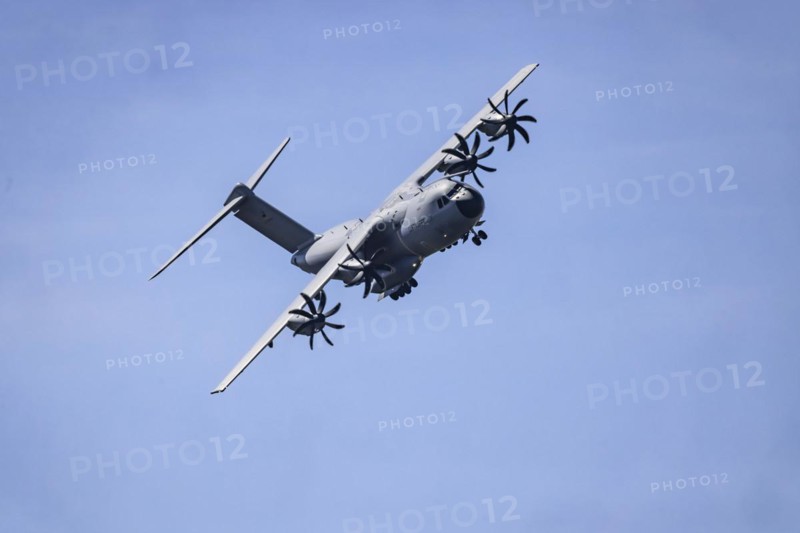 Airbus A400M Atlas, flight demonstration during the International Aerospace Exhibition, ILA Berlin Air Show, Schönefeld, Brandenburg, Germany, Europe
