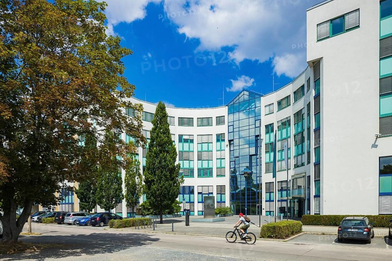 The Sächsische Aufbaubank - Förderbank -, or SAB for short, was founded in 1991 and is the state development institution of the Free State of Saxony. The Free State of Saxony has assumed the guarantor's liability and the maintenance obligation