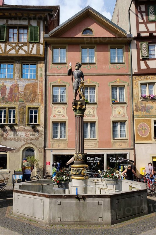 Fountain with fountain figure on the town hall square, Old Town, Stein am Rhein, Canton Schaffhausen, Switzerland, Europe