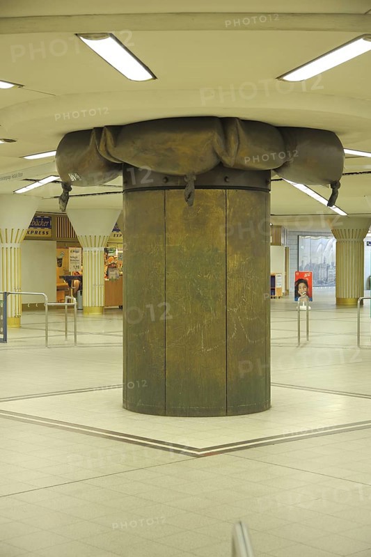 Sculpture Cushion by Richard Heß 1985 in the underground station, station, passage, support, pillar, Bockenheimer Warte, Bockenheim, Main, Frankfurt, Hesse, Germany, Europe
