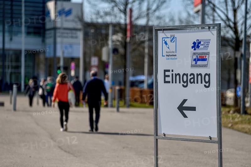 People go to the Bavarian Vaccination Center of the City of Munich, Corona virus, Sars-CoV-2, Paul-Henri-Spaak-Straße, Munich-Riem, Bavaria, Germany, Europe