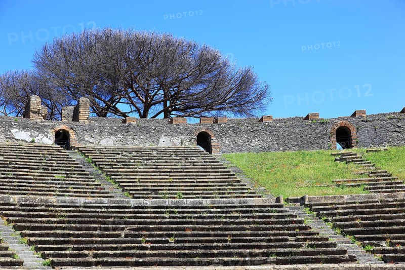 The theatre, Pompeii, ancient city in Campania on the Gulf of Naples, buried during the eruption of Mount Vesuvius in 79 AD, Italy, Europe