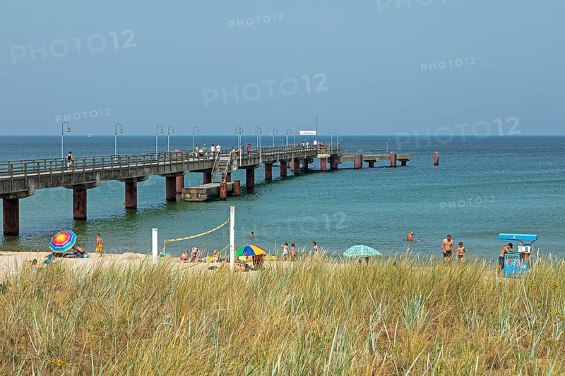 Pier, beach, Göhren, Rügen Island, Mecklenburg-Western Pomerania, Germany, Europe