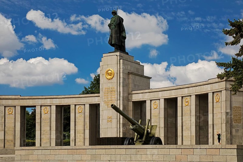 Soviet memorial with the statue of the Red Army soldier by Lev Kerbel in the Tiergarten, Berlin, Germany, Europe