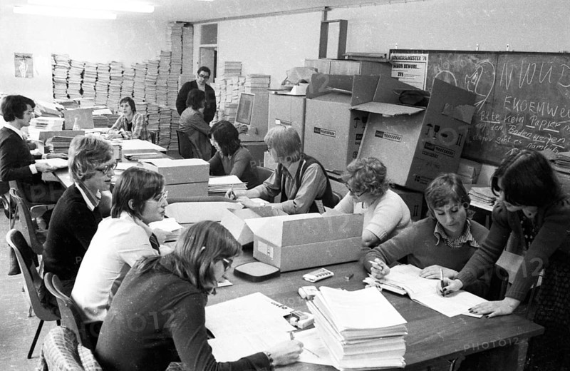 The work of the Central Admissions Office for Study Places (ZVS) on 26.07.1974 in Dortmund, Germany, Europe