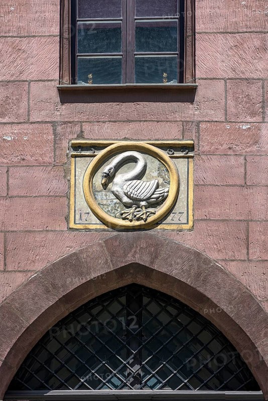House sign Swan from 1777, an earlier house numbering 1536, Füll 12, Nuremberg, Middle Franconia, Bavaria, Germany, Europe