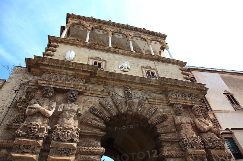 City of Palermo, the Porta Nuova, new gate, the most important city gate at the north end of the Norman Palace, UNESCO World Heritage Site, Sicily, Italy, Europe