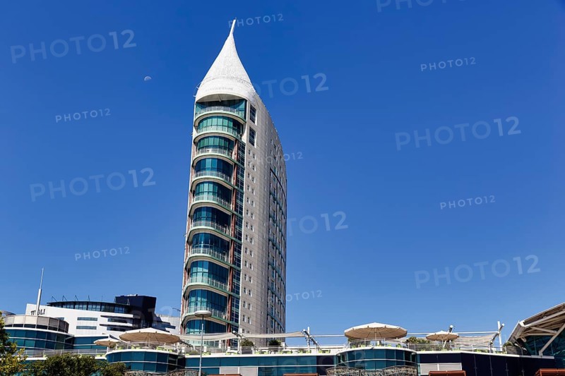 Centro Vasco da Gama with residential tower, high-rise, modern architecture, Parque das Nações, Parque das Nacoes, Park of the Nations, former Expo site, Lisbon, Portugal, Europe