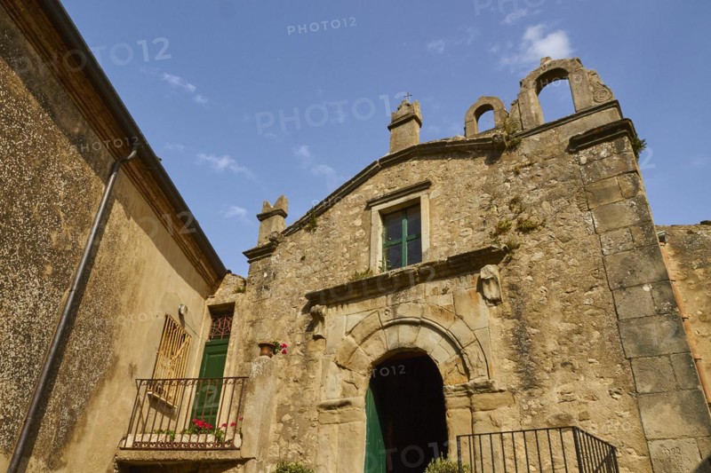 Church, Chiesa di Santa Caterina, super wide-angle view, oblique from below, Montalbano Elicona, town, Nebrodi National Park, Sicily, Italy, Europe