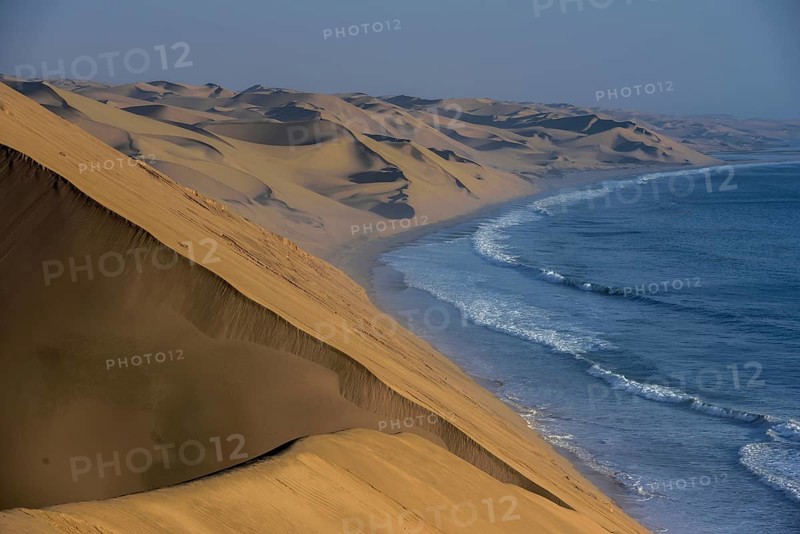 Sand dunes on the Atlantic coast near Lange Wand, Namib-Naukluft-Park, Namibia, Africa