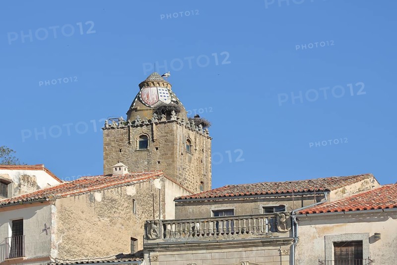 Roofs and tower Torre del Alfiler built 16th century, market square, Trujillo, Extremadura, Spain, Europe