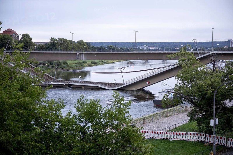Partial collapse of the Carola Bridge in Dresden, 11/09/2024