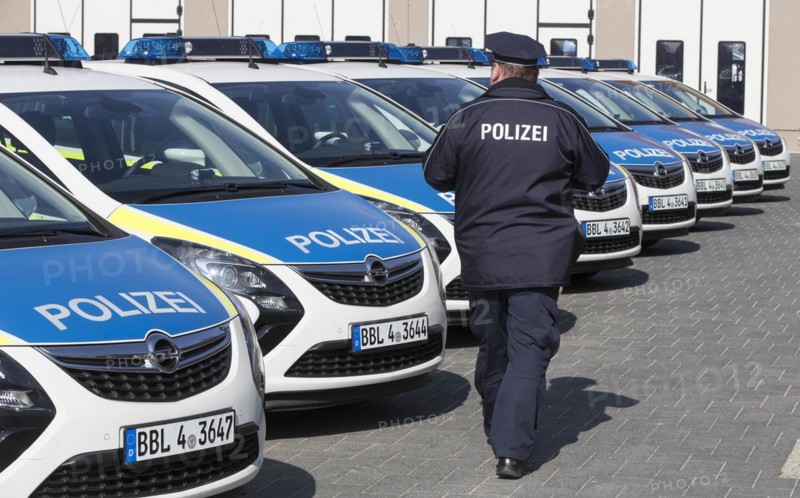 New radio patrol cars at the police station in Potsdam, 14/03/2016