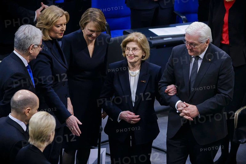 Holocaust Memorial Day in the plenary of the German Bundestag. (L-R) Manuela Schwesig, SPD, Minister-President of Mecklenburg-Western Pomerania, Olaf Scholz (SPD), Federal Chancellor, Marcel Reif, Bärbel Bas (SPD), President of the Bundestag, Elke Buedenbender, Eva Szepesi, and Federal President Frank-Walter Steinmeier. Berlin, 31.01.2024