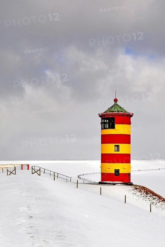 Pilsum lighthouse in winter, East Frisia, Lower Saxony, Federal Republic of Germany