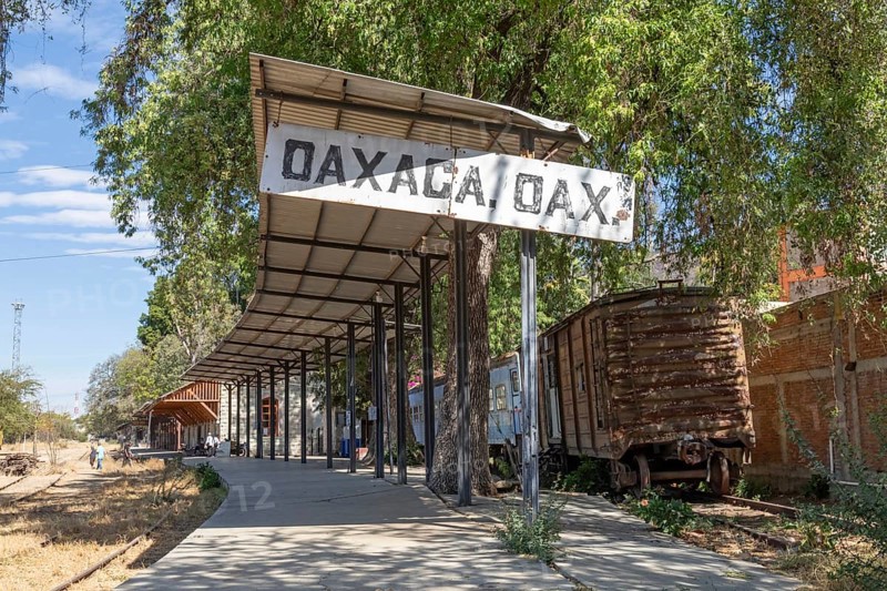 Oaxaca, Mexico, The Oaxaca Railroad Museum. The Mexican Southern Railroad began operations between Oaxaca and Pueblo in 1892. Passenger service has been suspended since 1997, Central America