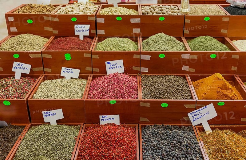 Offer of various spices, Turkey, Asia
