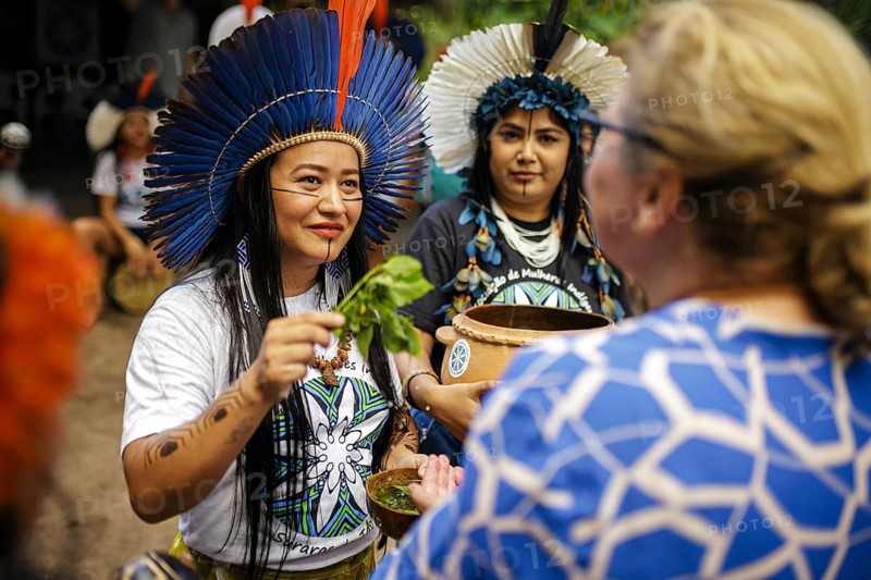Svenja Schulze (SPD), Federal Minister for Economic Cooperation and Development, at a meeting with representatives of indigenous and traditional peoples. Here at a traditional blessing ritual. Alter do Chao, 20.07.2024. Photographed on behalf of the Federal Ministry for Economic Cooperation and Development
