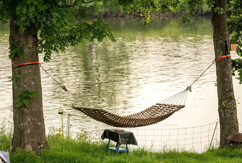 Campsite, hammock on the banks of the Ruhr, Mülheim an der Ruhr, North Rhine-Westphalia, Germany, Europe