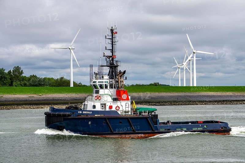Harbour tug VB Emerald in the Western Scheldt, entering the harbour of Vlissingen, Zeeland, Netherlands