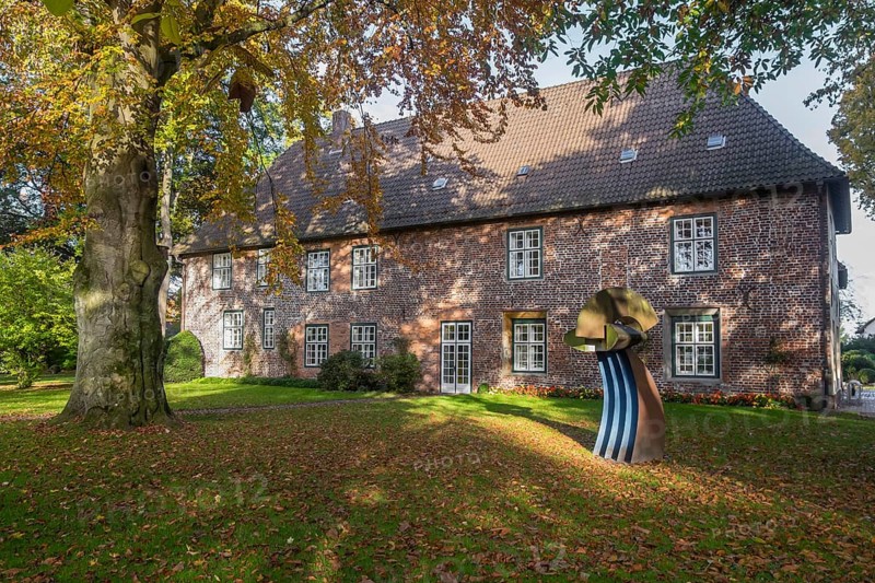 Neuenburg Castle, side view, Neuenhaus municipality of Zetel, Friesland, Lower Saxony, Germany, Europe