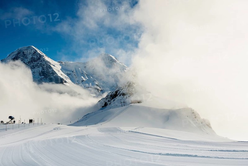 Ski slope, with view of Eiger, Mönch and Tschuggen, Grindelwald, Bernese Alps, Canton of Bern, Switzerland, Europe