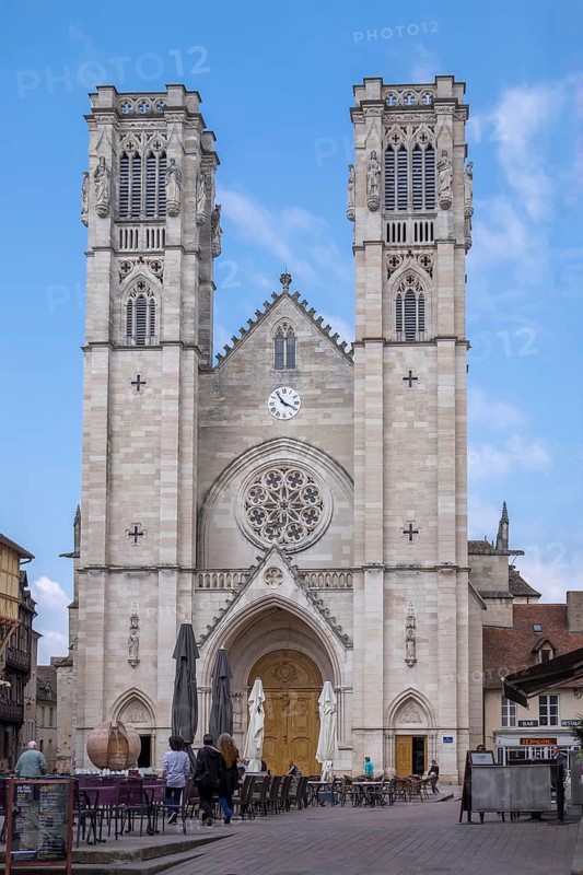 Saint-Vincent Cathedral in Chalon-Sûr-Saône, Burgundy, France, Europe