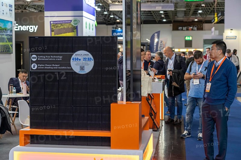 Solar Solutions Düsseldorf trade fair, over 250 international exhibitors present products and services from the solar industry, smart storage, EV charging and green HVAC to a trade audience of users and dealers, Düsseldorf, North Rhine-Westphalia, Germany, Europe