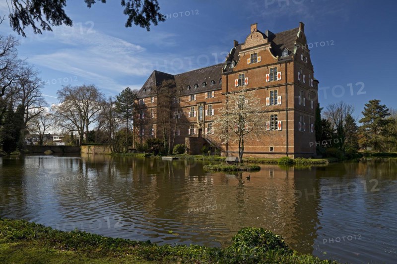 Bedburg Castle, former moated castle in the Erft lowlands, Rhine-Erft district, Lower Rhine, North Rhine-Westphalia, Germany, Europe