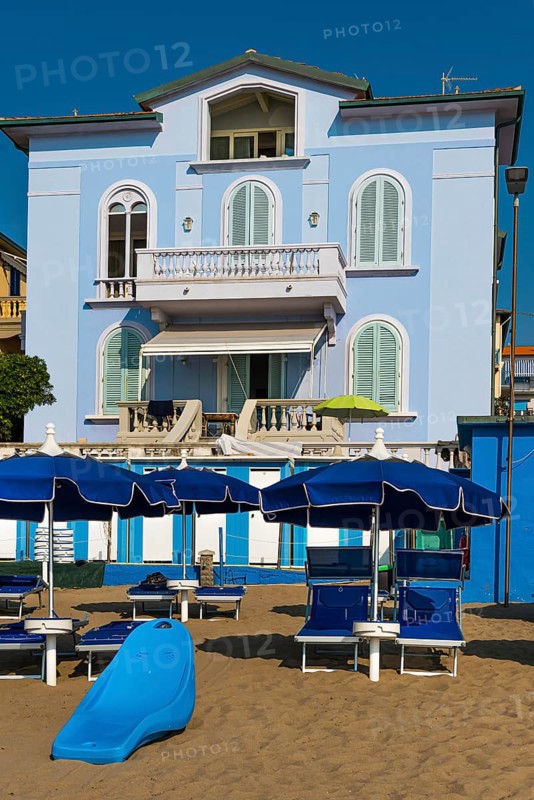 House on the beach, property, blue, coloured, facade, balcony, estate, empty, nobody, tourism, lull, crisis, Italy, Europe