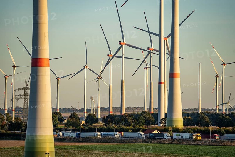 Wind farm near Bad Wünnenberg, Ostwestfalen Lippe, along the A44 motorway, North Rhine-Westphalia, Germany, Europe