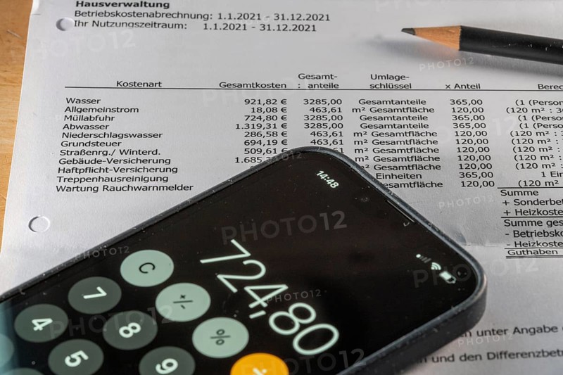 Symbolic image Service charge settlement, water, waste water, refuse collection, rainwater, property tax, street cleaning, general electricity, building insurance, liability insurance, stairwell cleaning, rental costs, list of ancillary rental costs
