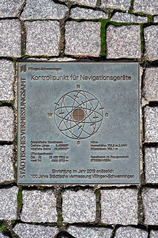 Control point, reference point for navigation devices, embedded in the cobblestones in the pedestrian zone of Villingen, Villingen-Schwenningen, Black Forest-Baarkreis, Baden-Württemberg, Germany, Europe