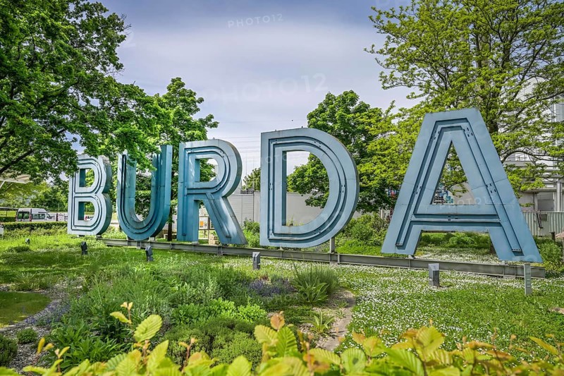 Logo Burda-Verlag, Hubert-Burda-Platz, Offenburg, Baden-Württemberg, Germany, Europe
