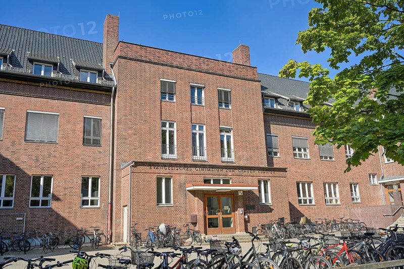 Evangelisches Gymnasium zum Grauen Kloster, Salzbrunner Strasse, Wilmersdorf, Berlin, Germany, Europe