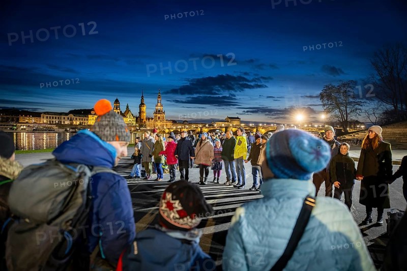 On 13 and 14 February 1945, Dresden was heavily destroyed in three Allied bombing raids. Every year, the people of Dresden commemorate this event at various events. A long human chain symbolised the protection of the city centre. Here looking from the Königsufer across the Elbe to the Old Town, Dresden, Saxony, Germany, Europe