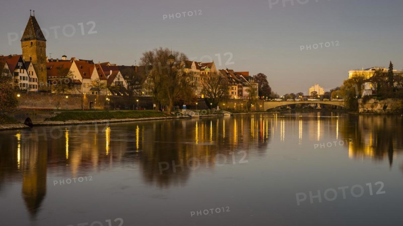 Danube bank, Ulm, Swabian Alb, Baden-Württemberg, Germany, Europe