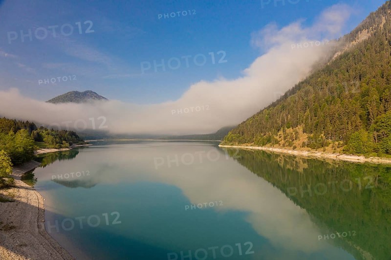 Early morning at the Sylvenstein reservoir, Reservoir in the Isarwinkel, municipality of Lenggries, built between 1954 and 1959 for flood protection in the Isar valley