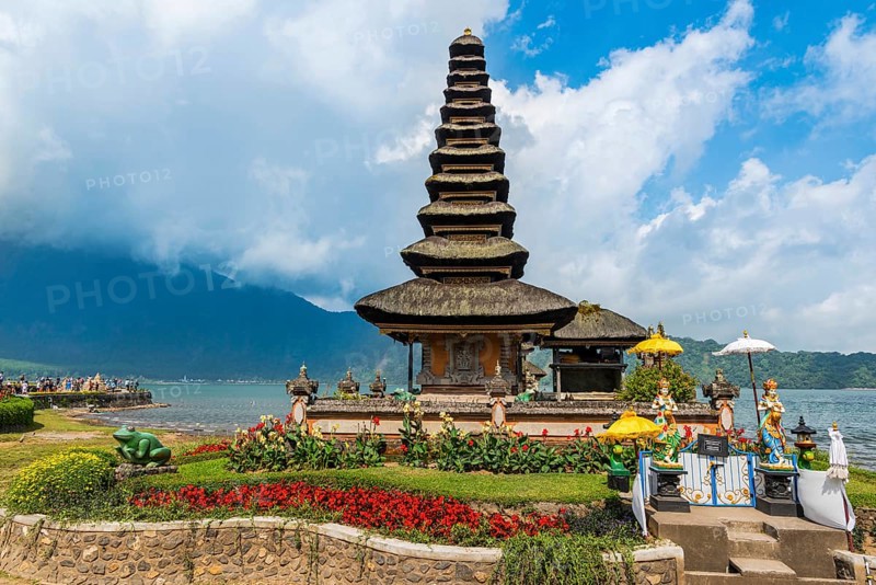 Pura Ulun Danu Bratan, attraction, Hindu temple, temple, tourism, travel, monument, pagoda, Bali, Indonesia, Asia
