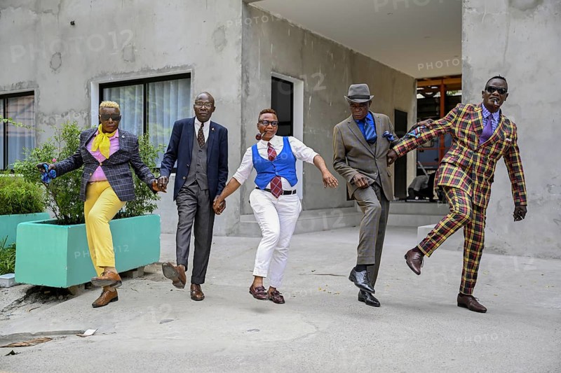 Sapeurs, members of the Société des Ambianceurs et des Personnes élégantes (SAPE), society of entertainers and stylish people, Brazzaville, Republic of Congo