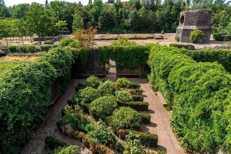 The Duisburg Nord Landscape Park, gardens in the storage bunkers of the sintering plant, Emscherpromenade, North Rhine-Westphalia, Germany, Europe