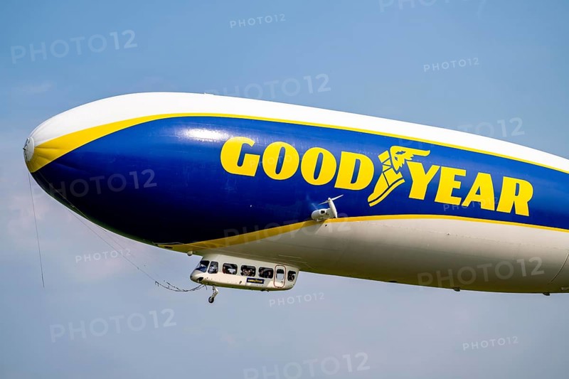 The Zeppelin NT, newly stationed at Essen/Mülheim Airport, undertakes sightseeing flights over the Rhine-Ruhr area, Mülheim an der Ruhr, North Rhine-Westphalia, Germany, Europe