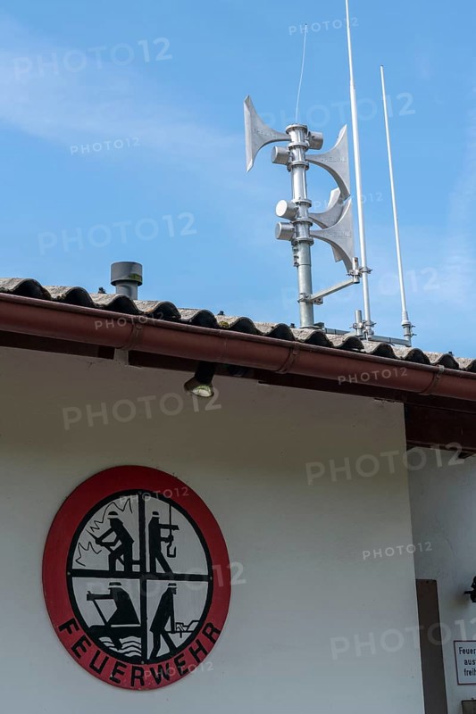 Siren, warning system, system of the company Helin, for population warning, on the roof of an equipment house, of the volunteer fire brigade, Breitenbruch, North Rhine-Westphalia, Germany, Europe