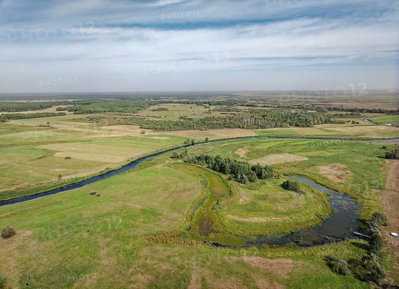 The meandering Biebrza River in the Biebrza National Park in northern Poland. Goniadz, Podlasie, Poland, Europe