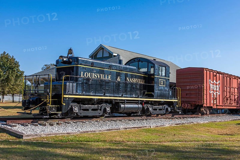 Louisville & Nashville (L&N) train locomotive outside the Foley Railroad Museum in Foley, Alabama, USA, North America