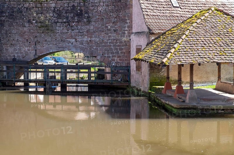 Le Bruch, historic wash house on the Lauter, Wissembourg, Northern Vosges nature park Park, Vosges, Alsace, France, Europe