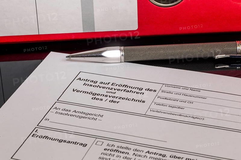 Symbolic image of insolvency: close-up of an application to open insolvency proceedings