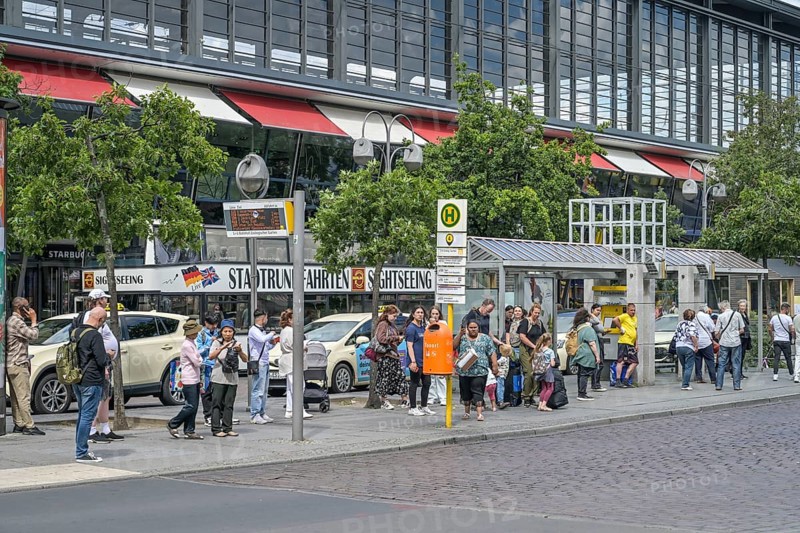 Bus stop, waiting people, Bahnhof Zoo, Hardenbergplatz, Charlottenburg, Berlin, Germany, Europe