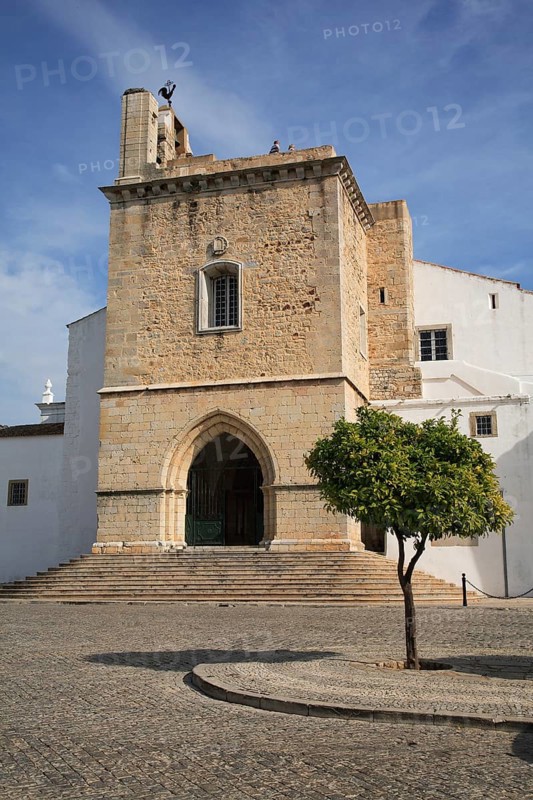 Se Cathedral, Sedos Episcopalis, in Faro, Algarve, Portugal, Europe